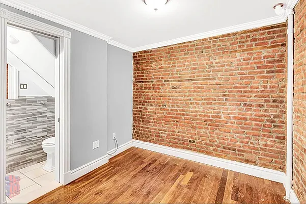 Rented by Century 21 Premier  | media 7