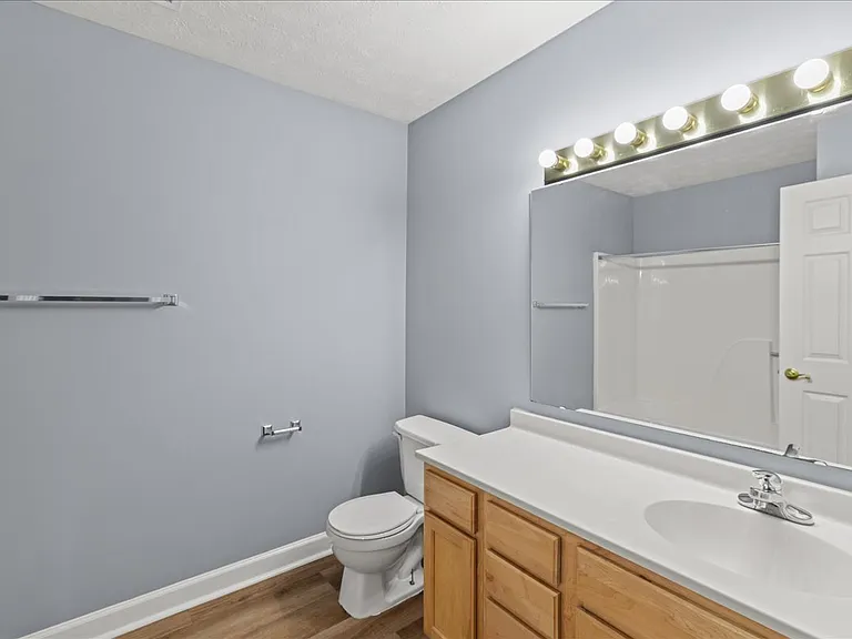 Cross Lake Apartments — Photo 128
