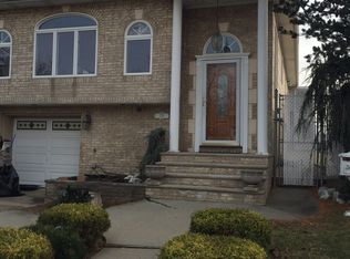 712 Rensselaer Ave, Staten Island, NY 10312