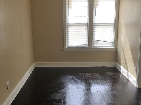 3rd image of 7543 S Dante Ave APT 2