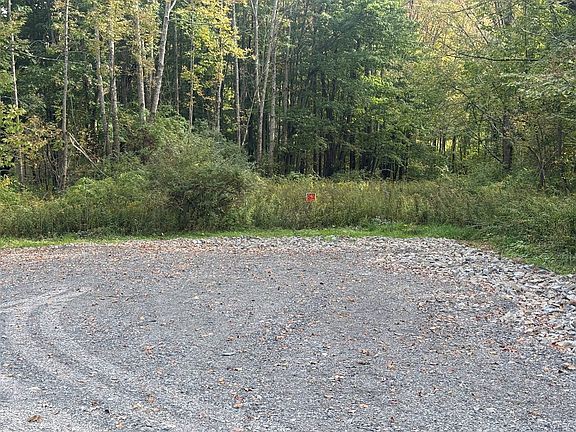 4th image of 44 & 48 Gaf Lake Rd