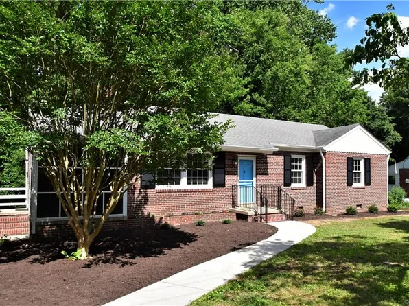 2833 Bon Oaks Ln, North Chesterfield, VA 23235