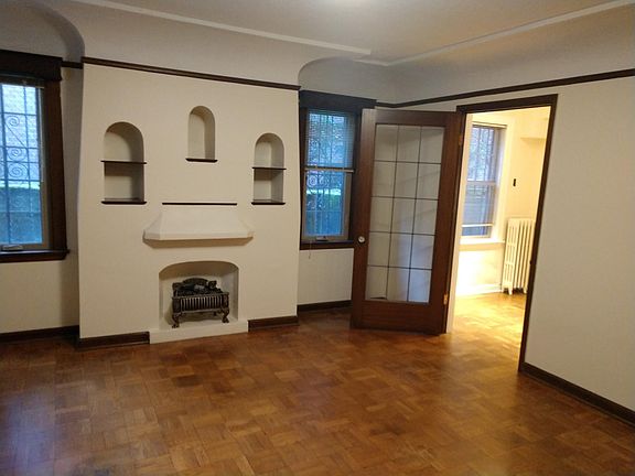 3rd image of 1121 17th Ave #102