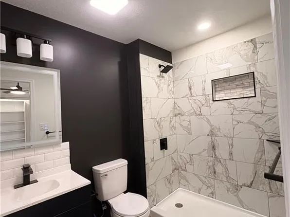 6807 Sycamore Ave, Kansas City, MO 64133