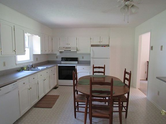 5th image of 378 Kenbrook Dr