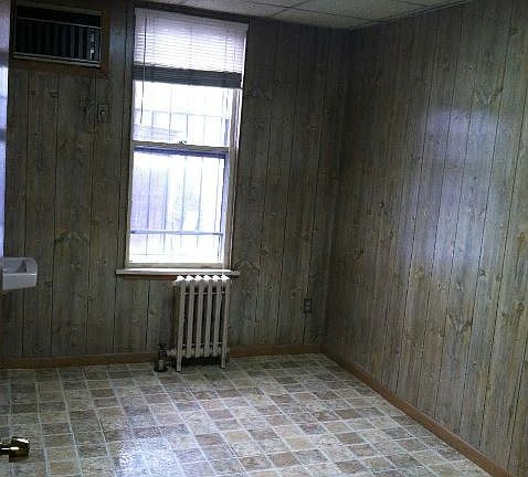 5th image of 2239 33rd St