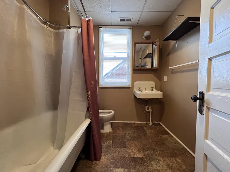 206 Walnut St — Photo 9