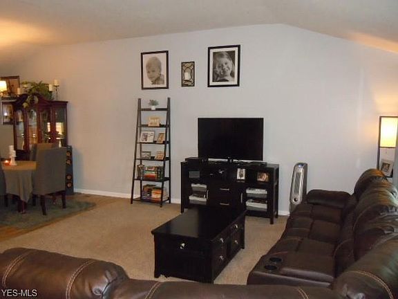 3rd image of 5443 Dorothy Dr