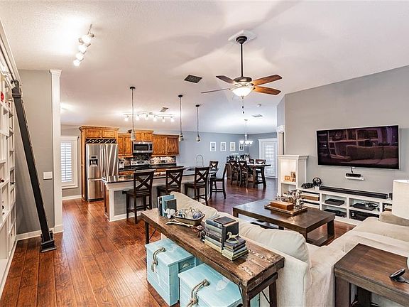 5th image of 17026 Odessa Dr