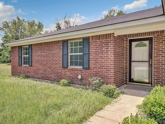 4th image of 10906 Forest Ln