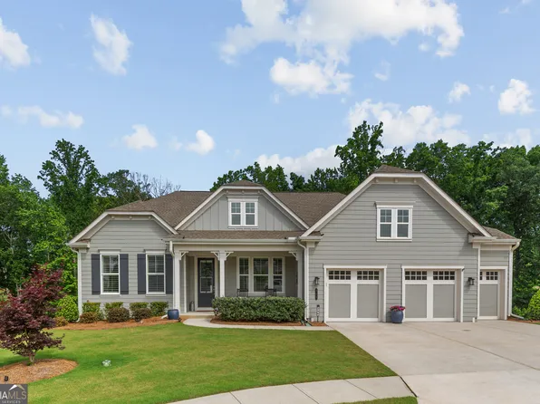 386 Kentucky Ct, Hoschton, GA 30548