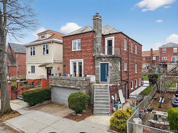 2nd image of 2033 Hering Avenue