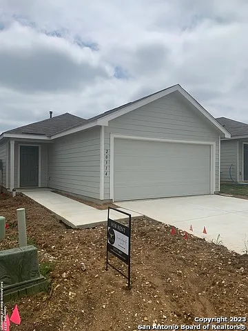 3 bed, 2.0 bath, 1129 sqft, $1,625 — Photo 1