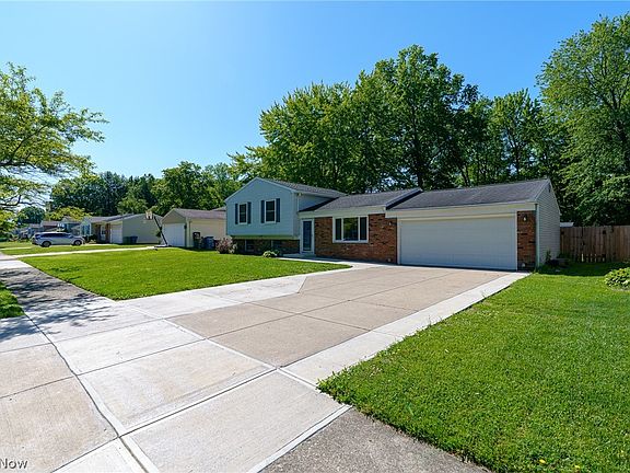 2nd image of 26943 Southwood Ln