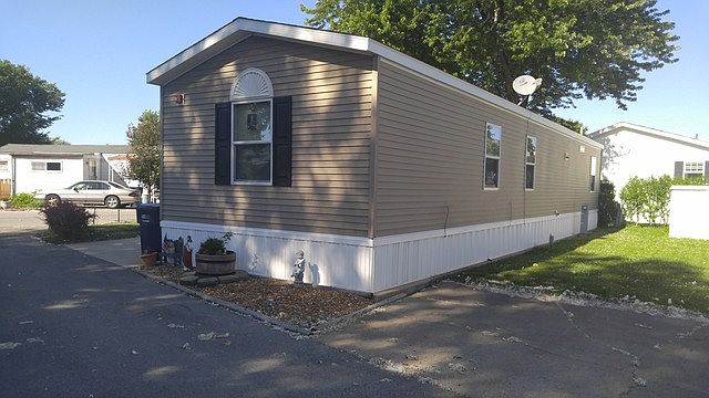 1st image of 8800 S Harlem Ave Trailer 1201