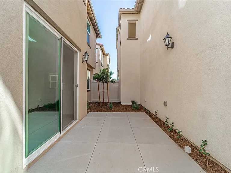26149 Park Ave #28 — Photo 13