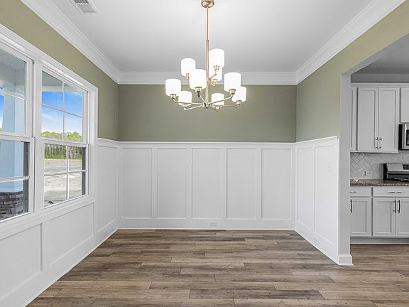 Similar Home-Different Accent Trim Option