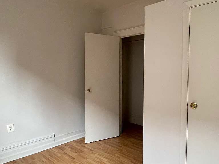 10 Hilliard Ave #5 — Photo 9