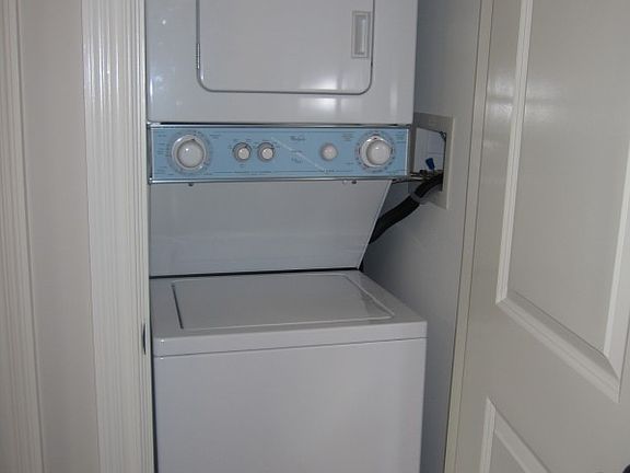 5th image of 20 Cliff Ave #1