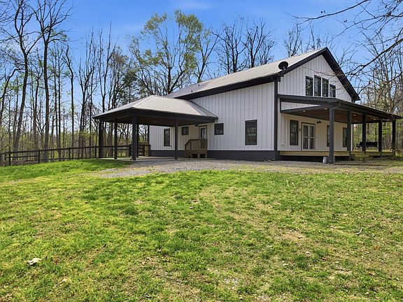 3rd image of 452B Northup Rd