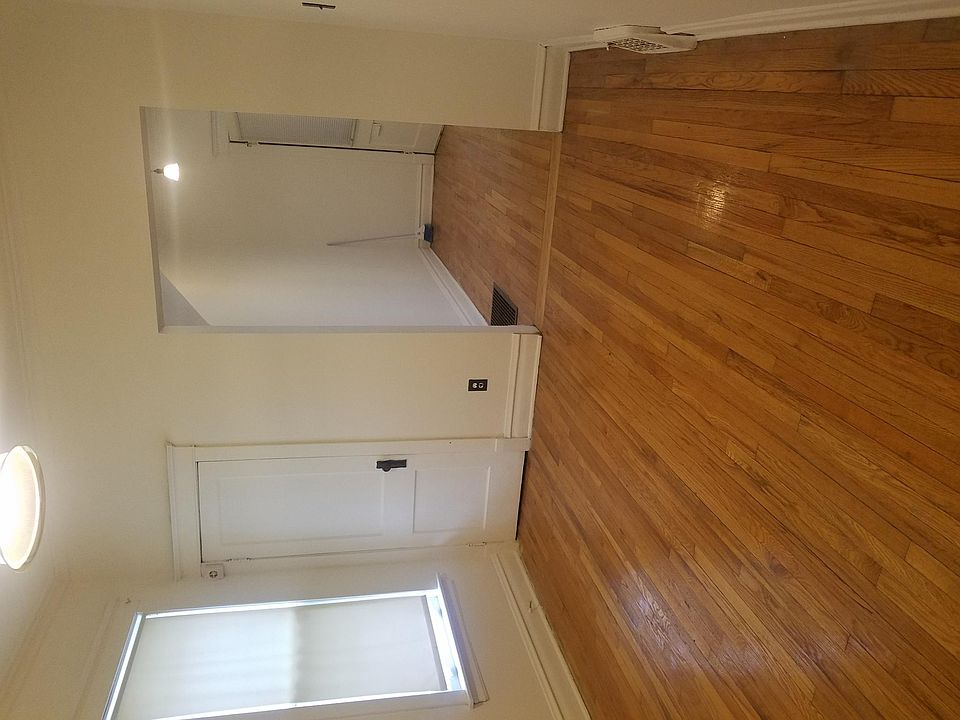 2nd image of 11332 S Forest Ave #1
