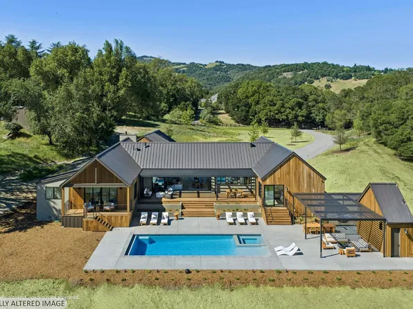 3022 White Alder, Sonoma, CA 95476
