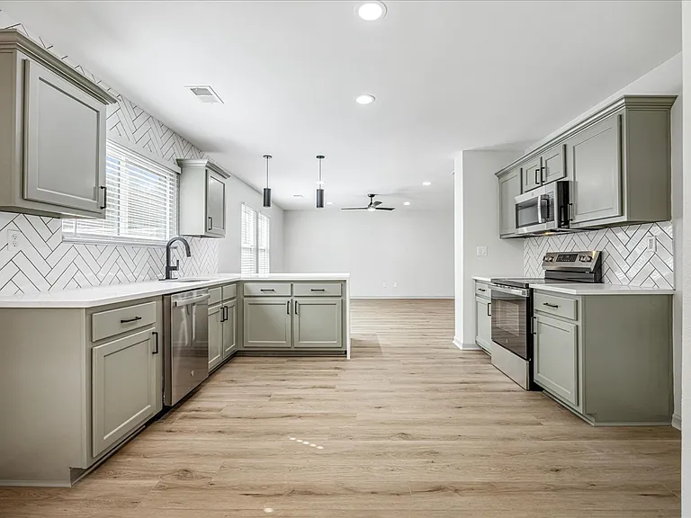 10021 Branley Oak Dr — Photo 18
