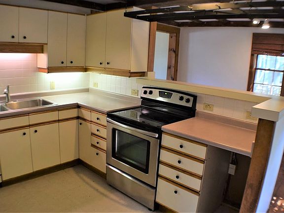 3rd image of 19 Granite St #A