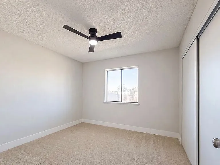 42349 Willeta Ave — Photo 8