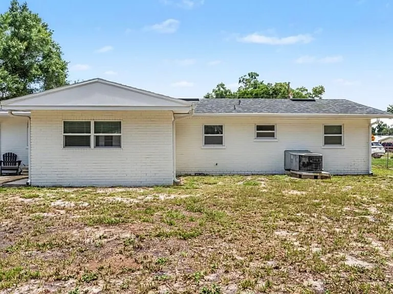 730 Piedmont Dr SE — Photo 9