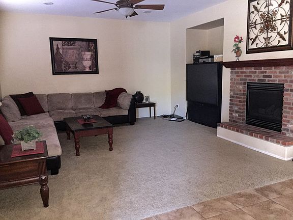 4th image of 34710 Maplewood Ln