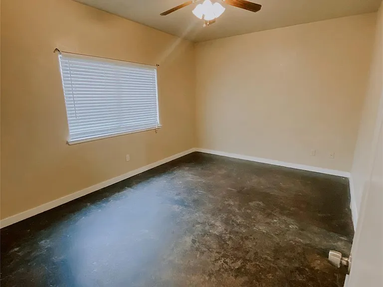 3123 Molly Dr — Photo 9
