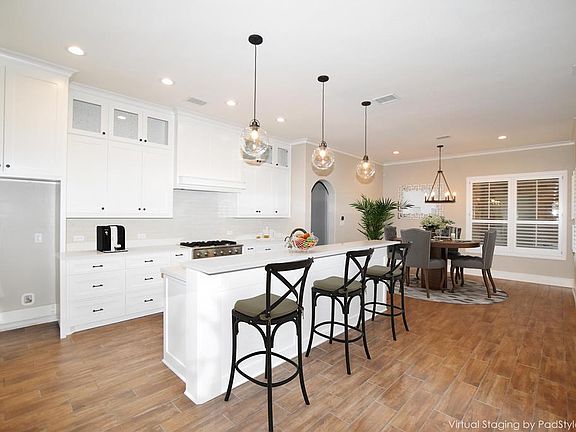 5th image of 7011 Turnberry Ln