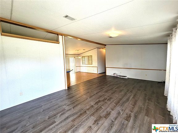 5th image of 565 Hollybrook Dr