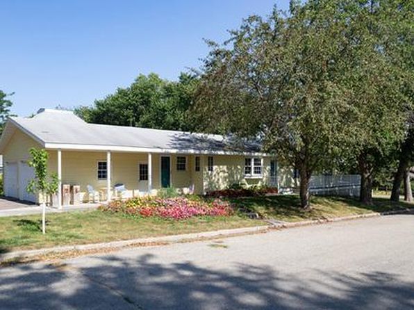 121 W Rowena St, Ivanhoe, MN 56142