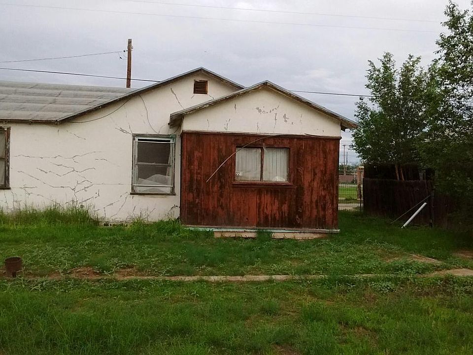 1st image of 221 N Cochise Ave