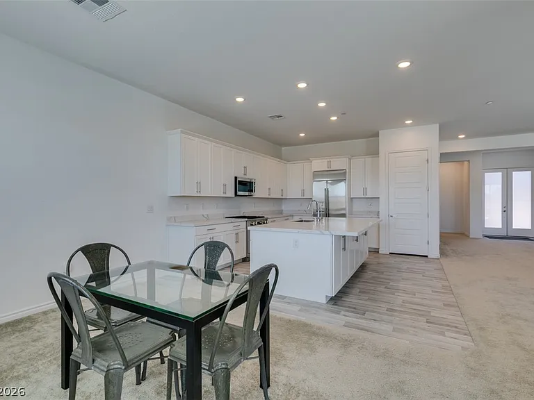 988 Edinburgh Fields Ct — Photo 21