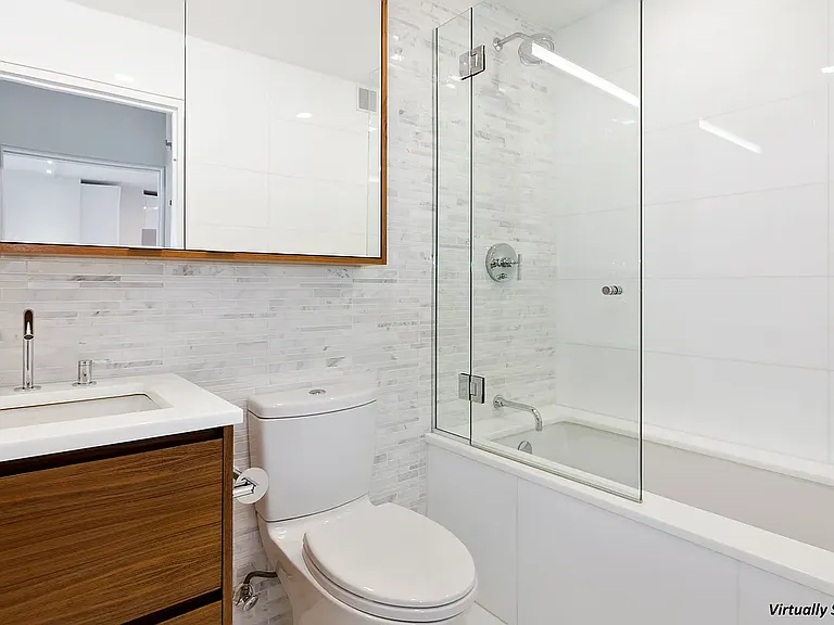 430 W 34th St #8CD — Photo 7