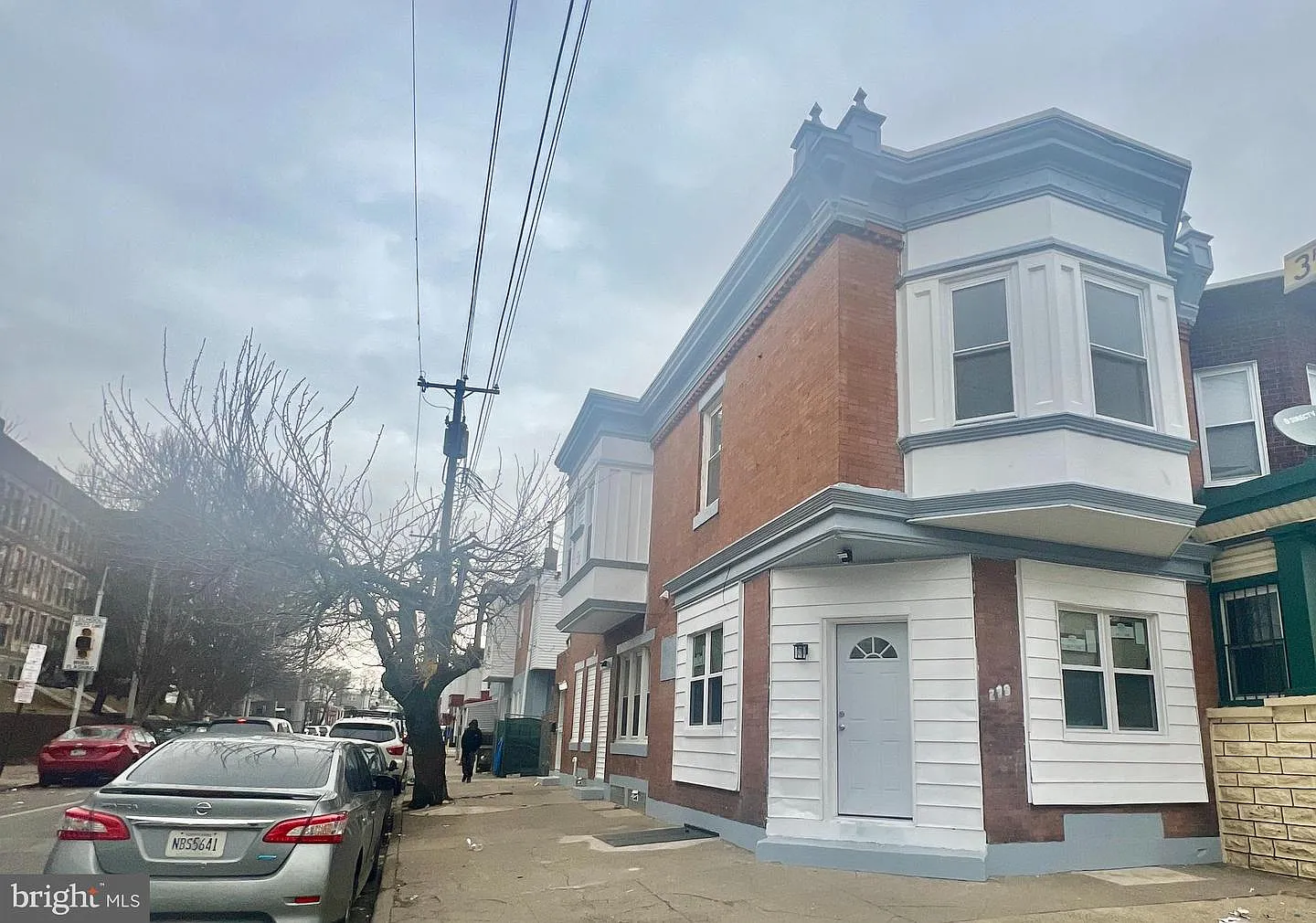 279 W Sheldon St photo 1