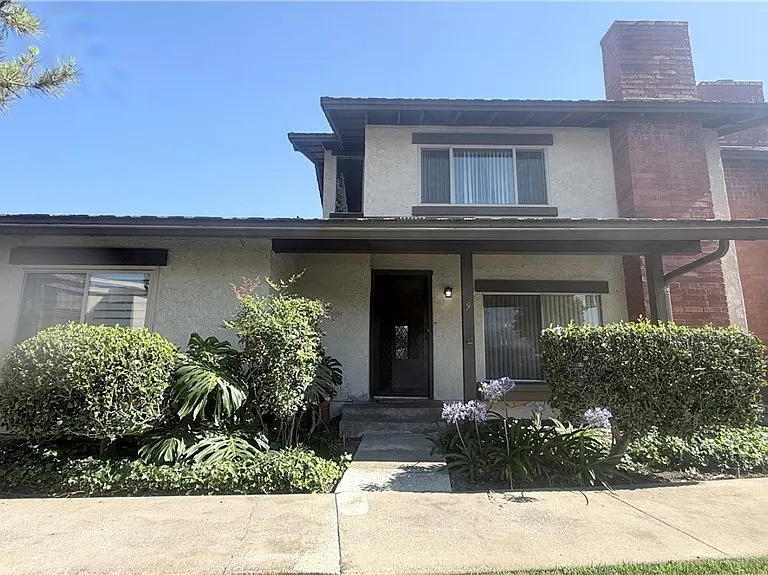 1639 Aspen Village Way — Photo 1