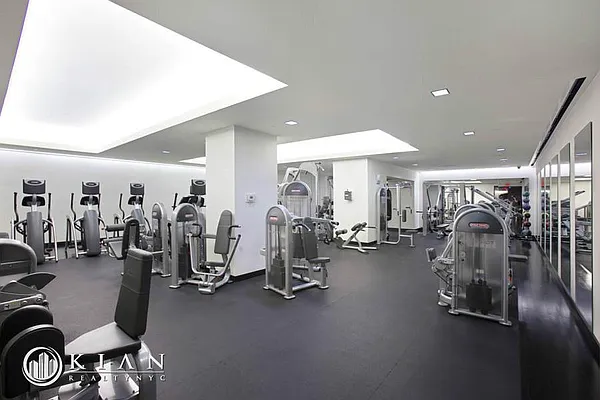 Rented by Kian Realty | media 41