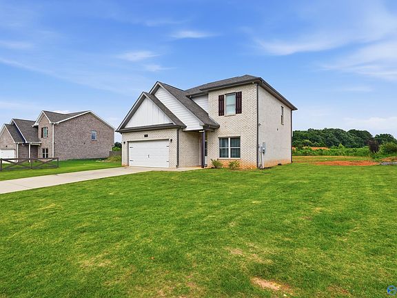 3rd image of 127 Flintlock Way