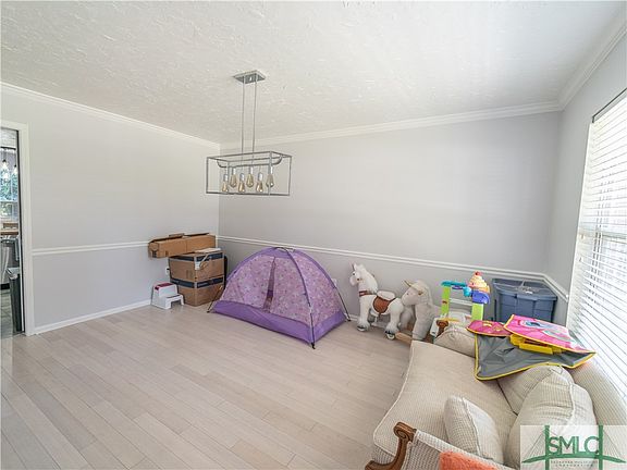 4th image of 133 Heritage Way