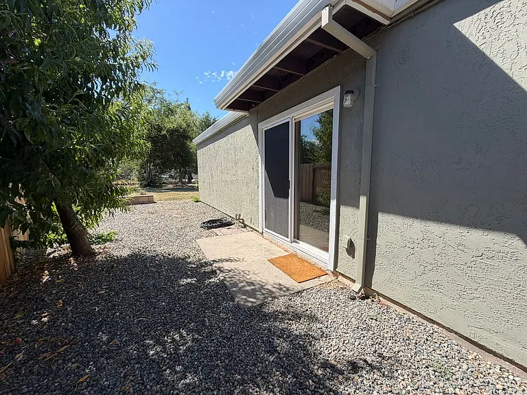 5061 Shell St — Photo 22