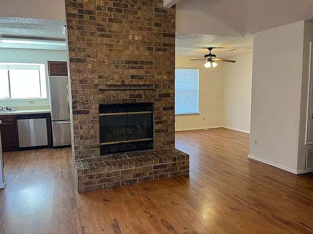 5933 Inks Lake Dr — Photo 17