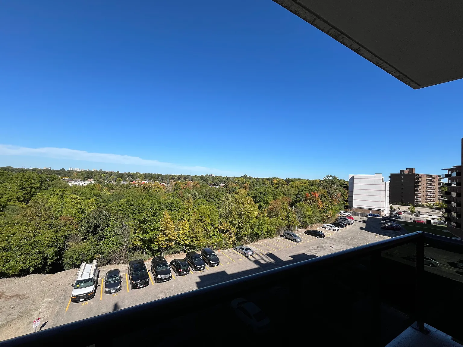 1 bed, 750 sqft, $1,800 — Photo 3