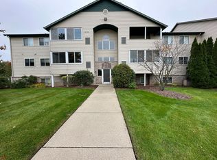 8610 S Jasonville Ct SE, Caledonia, MI 49316