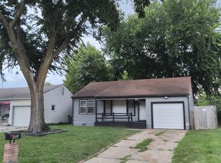 843 S Broadview Ave, Wichita, KS 67218