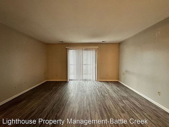 5th image of 1317 Michigan Ave W APT 10
