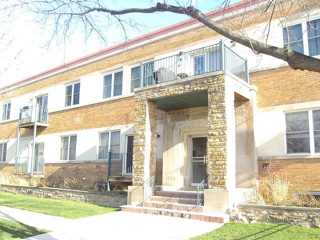 1st image of 3721 Prairie Ave APT 103
